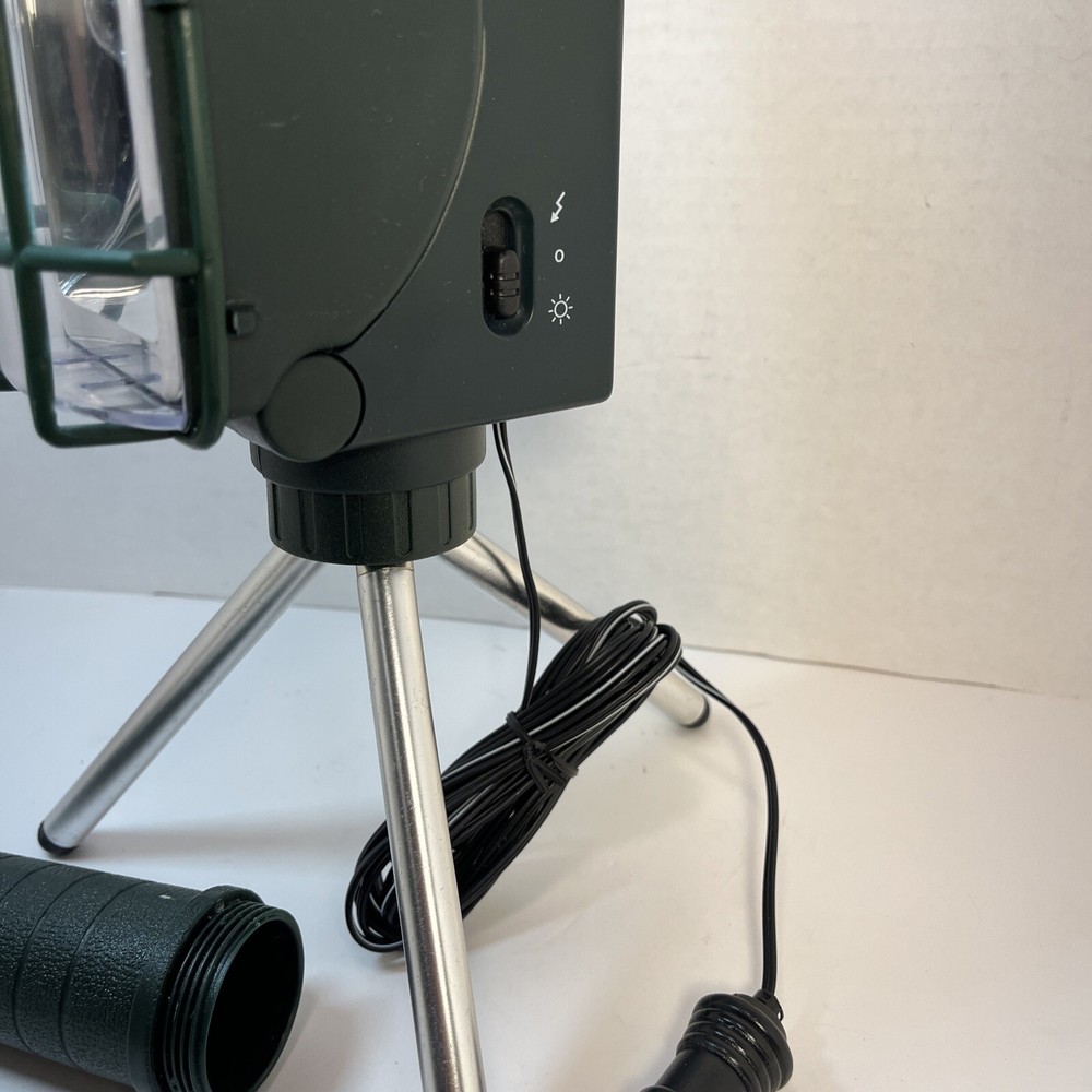 NEW Multi-Purpose 4 in 1 Worklight 12V Magnetic Tripod Roadside Repairs
