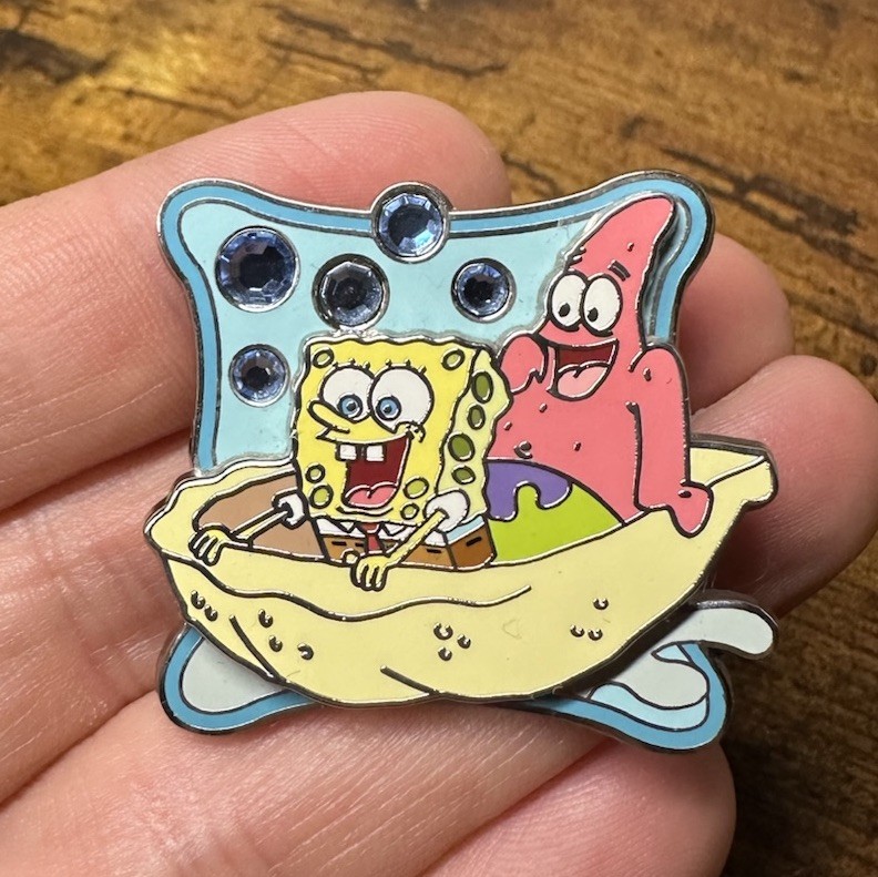 RARE 2007 Universal Studios SpongeBob SquarePants Patrick Star Clam Riders Pin
