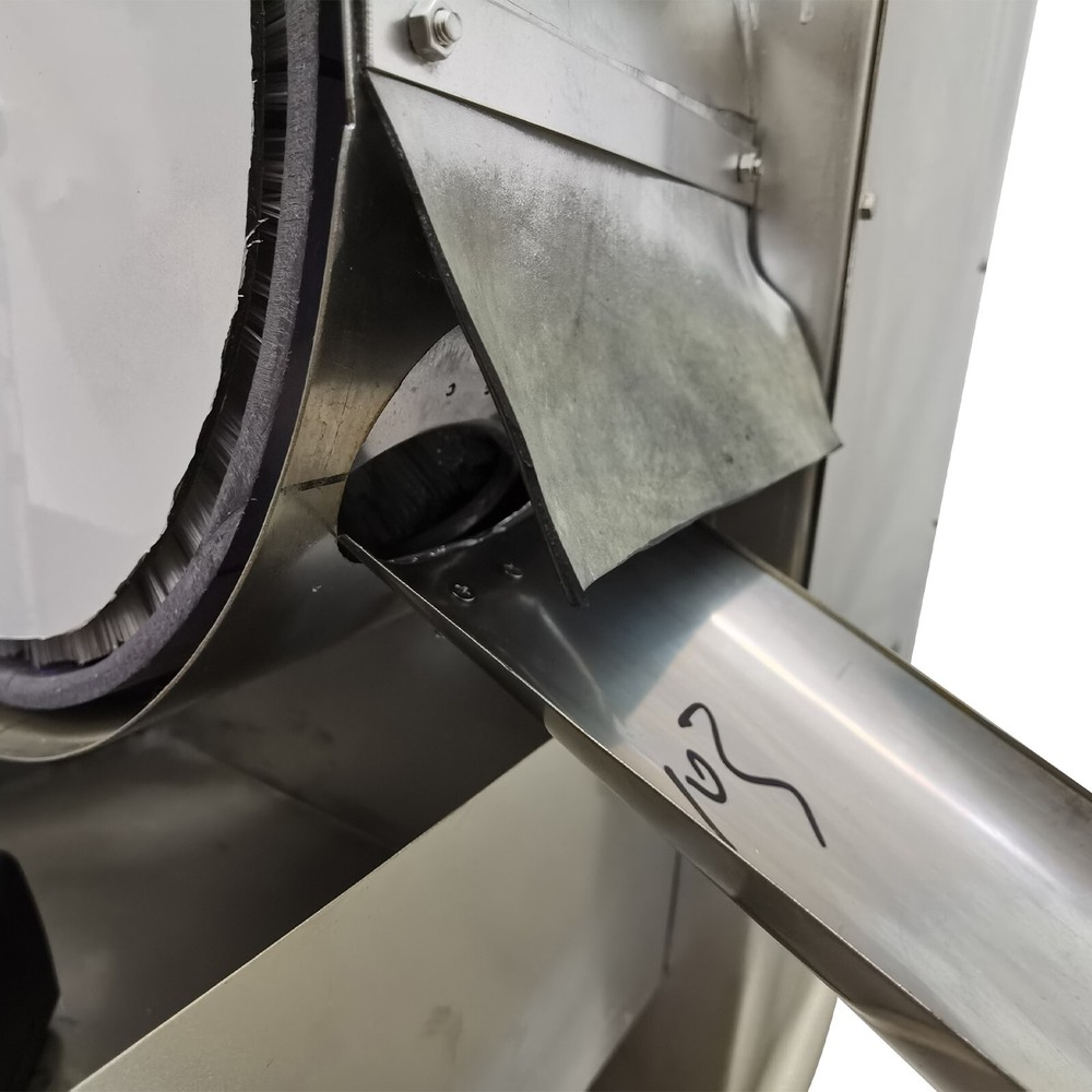 Single Row Electric Egg Shell Washer Cleaner Auto Egg Surface Washing Machine