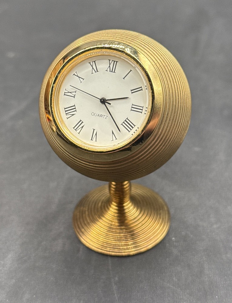 Vintage Van Cort Instruments Desktop Clock