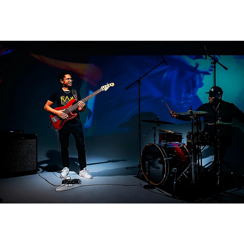 Zoom B2 Four Multi-Effects Processor for Bass Black