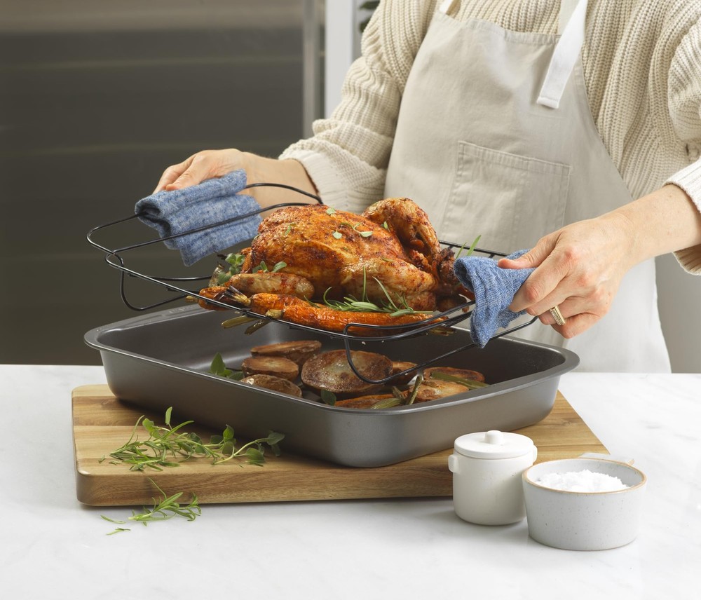 Everyday Roast Pan with Rack Rectangular Nonstick Construction Large Capacity...