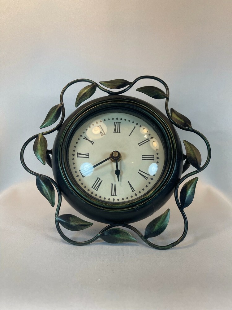 Desk Clock Vintage-Look Vine Design Battery Operated
