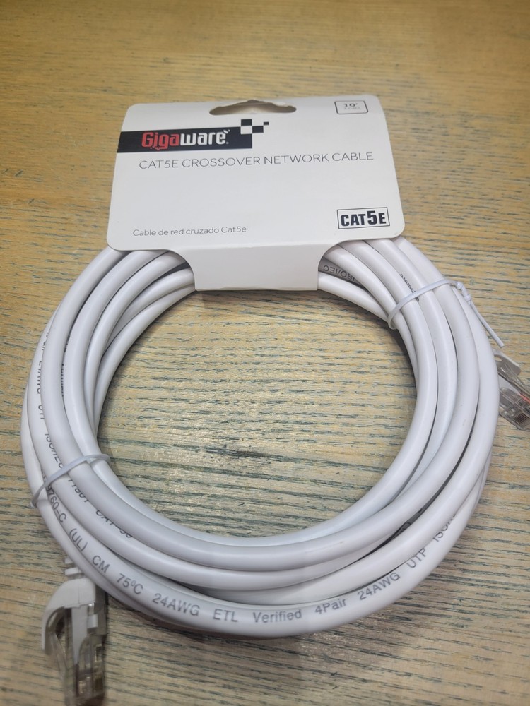 RadioShack - Cat 5E 10Ft Crossover Cable - Computer Accessory 278-2011
