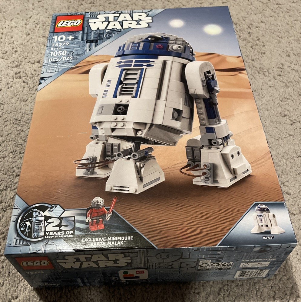 LEGO Star Wars: R2-D2 (75379) Open Box