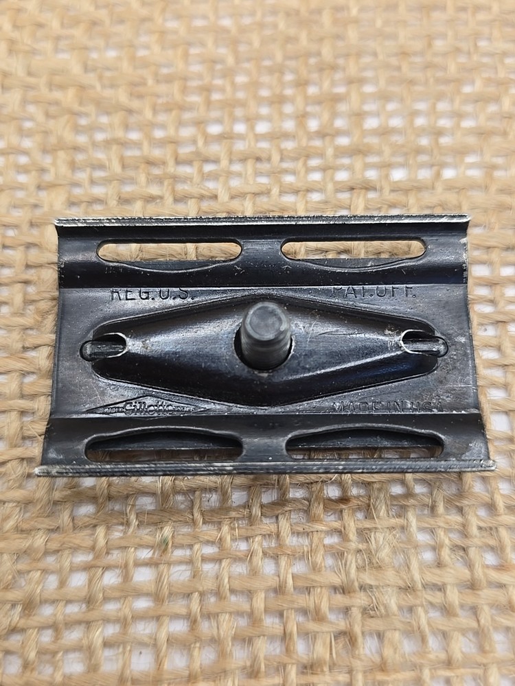 WWII Era Gillette Tech Safety Razor Bakelite handle Black Matte