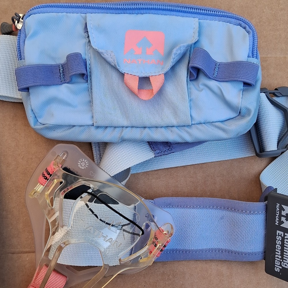 PHILIPS Armband, SAFE STEPS Shoe Safety Light, NATHAN Running Belt Bundle, Blue