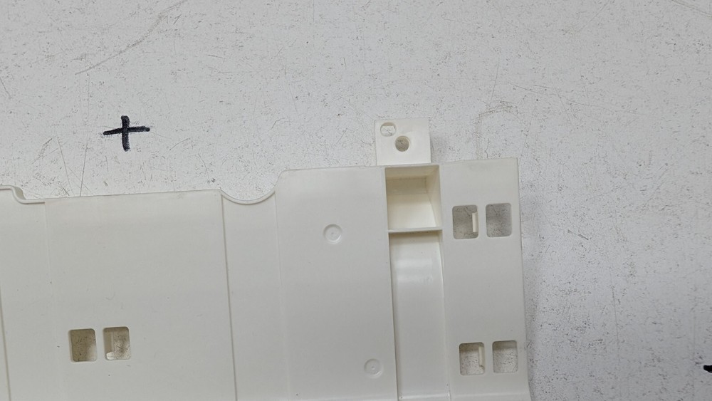 Tesla Model 3/Y High Voltage Battery Voltage Controller Bracket 1101626-00-D OEM