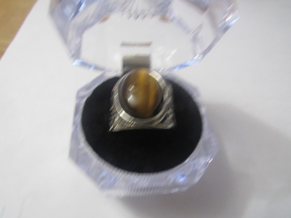 New Silvertone Tiger's Eye Stone Ring ~ Size 9  in attractive ring box