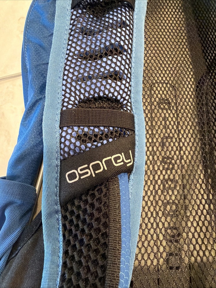 OSPREY Syncro 10 Blue Hydration Backpack ~ S/M (41-48 cm) ~ Complete ~EUC~