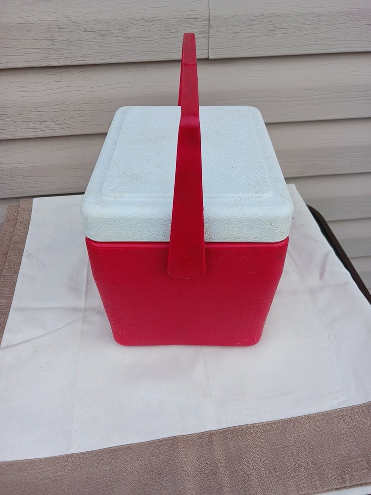 Igloo Personal 6 Cooler