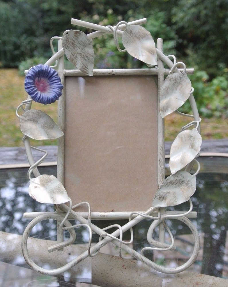 Vintage Picture Frame Tole Style