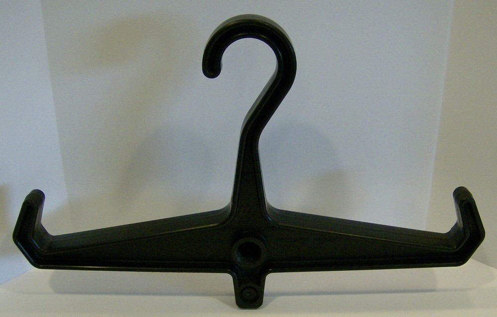 Underwater Kinetics BCD & Regulator Hanger