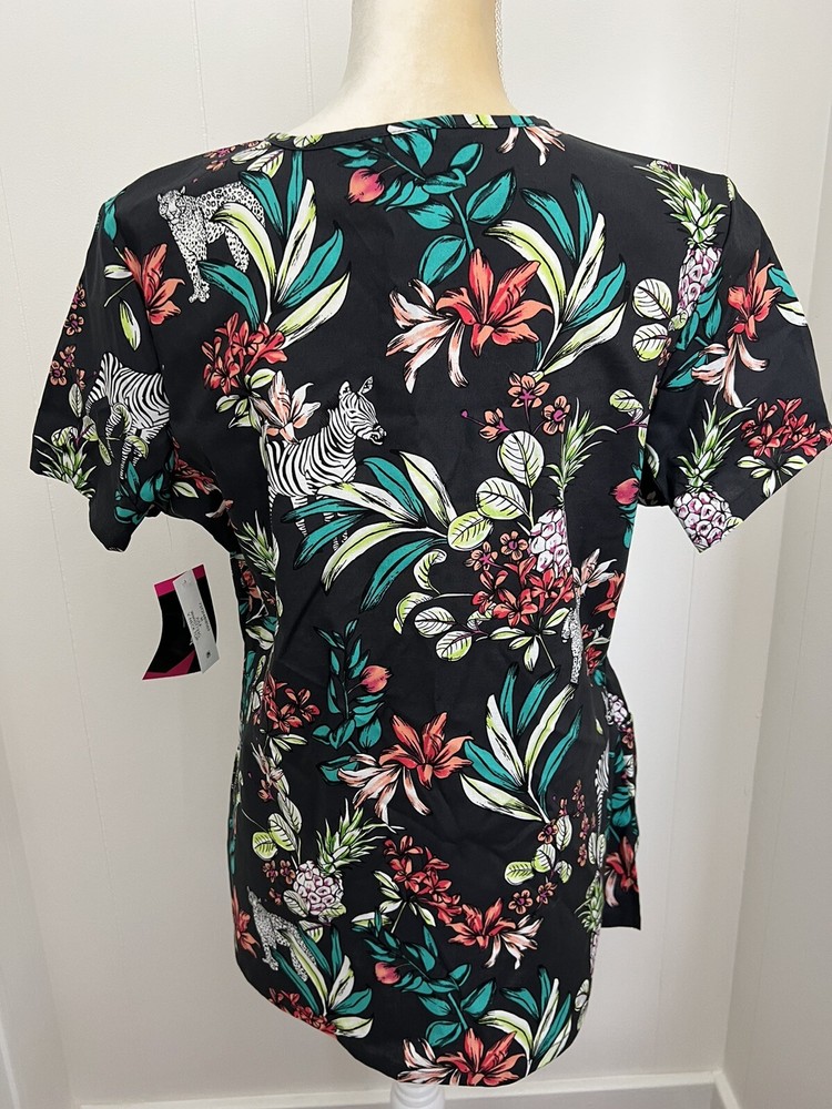 NWT Womens Medium ScrubStar Nurse Medical Pattern Scrub Top Zebra Jaguar Amazon
