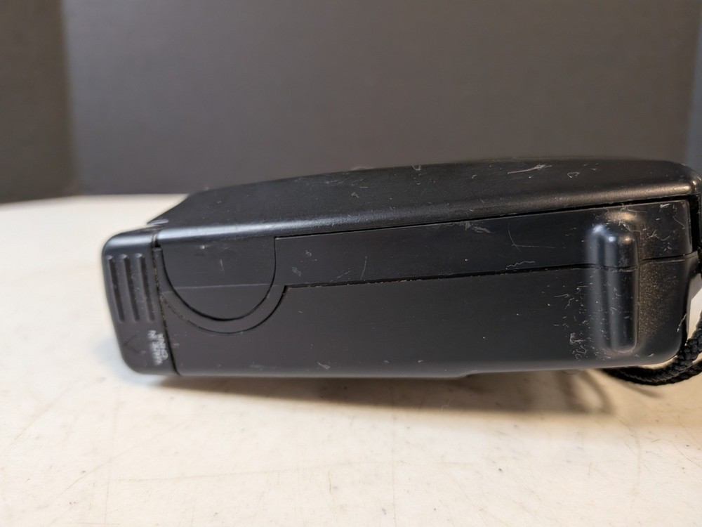 Focus Free Fun Shooter 35mm Camera. Flash Does Not Work. Works Without Flash.