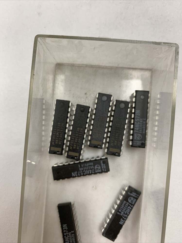 74HC573N, ID-D-7-5-4-4, chips Components