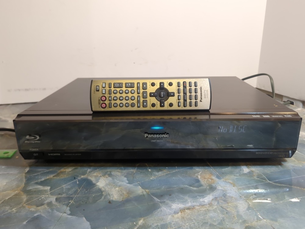 Panasonic DMP-BD10A Blu-Ray Player Complete With Remote!