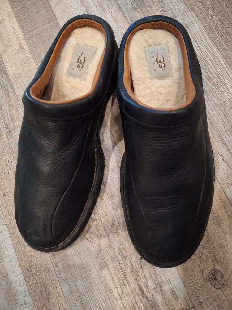 UGG Leather slippers men size 9