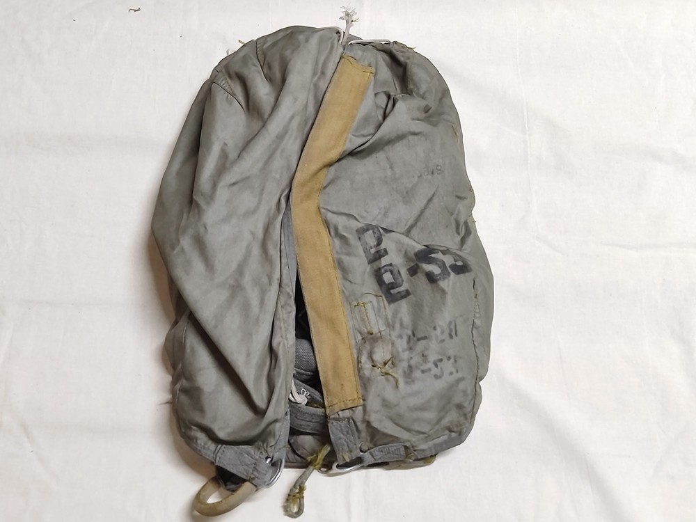 Vintage Soviet Parachute D-6 Series 4 Backpack + Suspension System,Original USSR