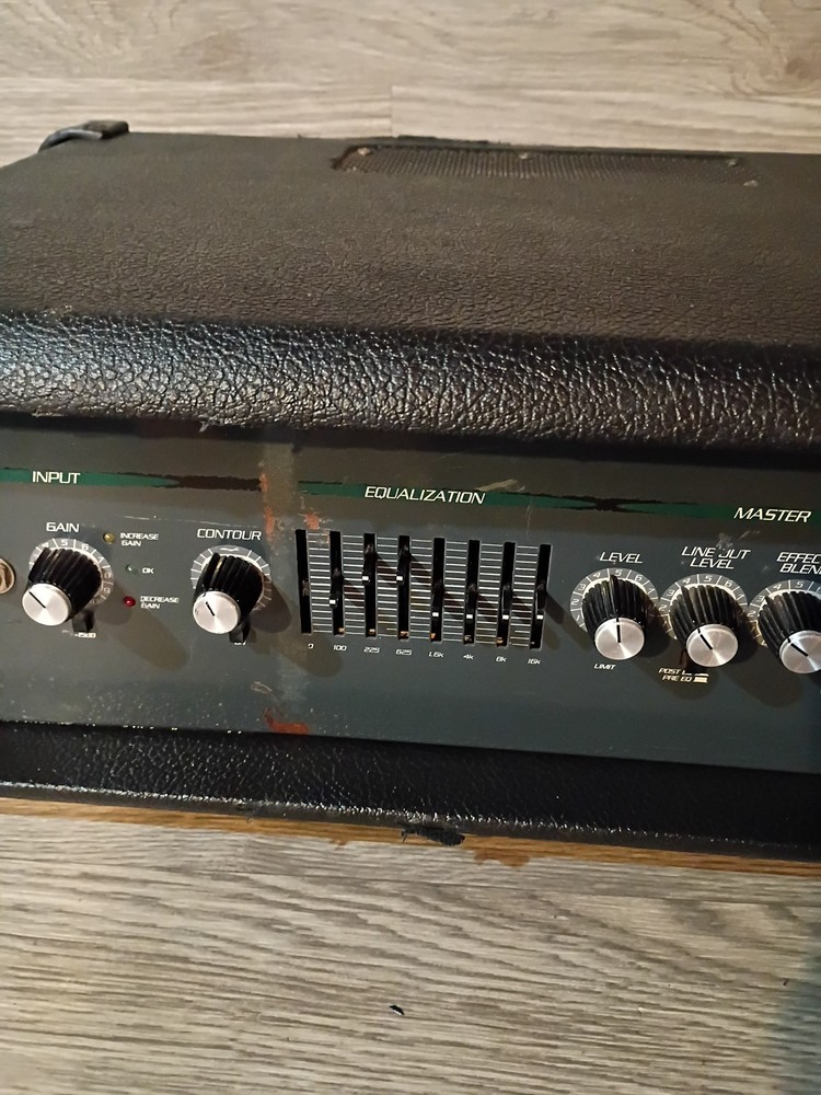 Crate BXH-220 Power Head Amplifier