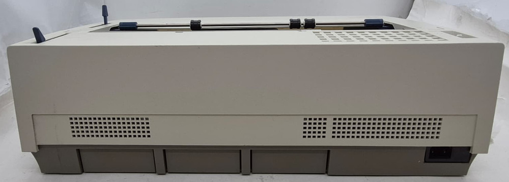 IBM Wheelwriter 1500 Typewriter By Lexmark - Cracked Front Cover