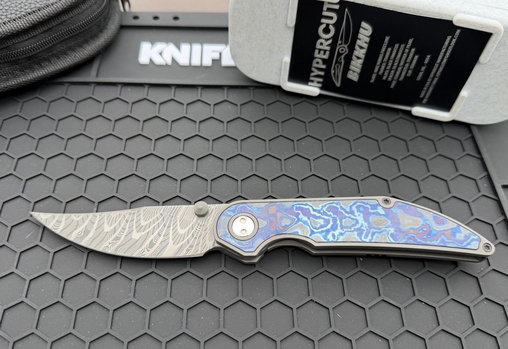 Hypercut Bikkhu - Damasteel & Black Timascus & MOP Pivot
