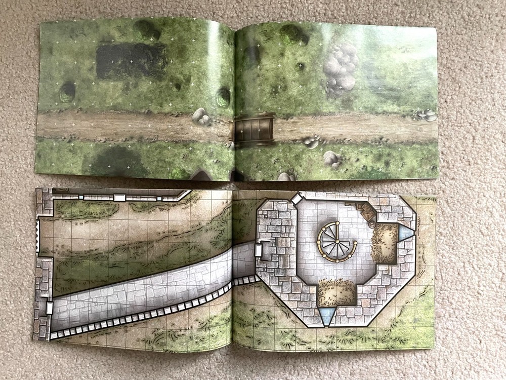 Dungeons & Dragons Essentials Dungeon Master's Kit 2010 Only Missing 1 Token