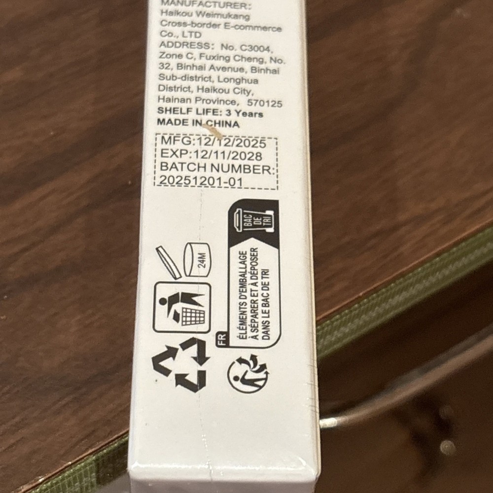 COLOR CHANGING FOUNDATION STICK