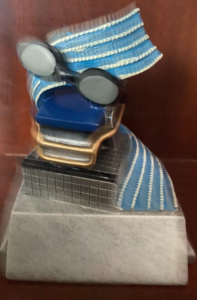 Swimming 𝒕𝒓𝒐𝒑𝒉𝒚 𝒂𝒘𝒂𝒓𝒅