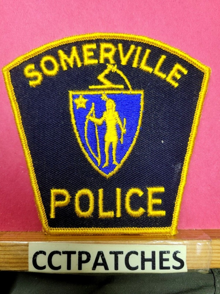 SOMERVILLE, MASSACHUSETTS POLICE SHOULDER PATCH MA