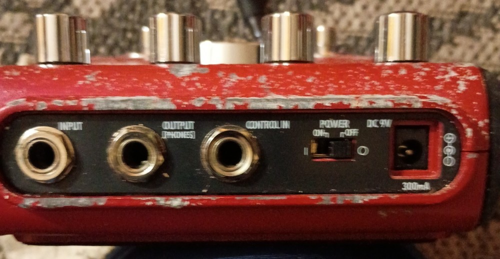 Zoom B2 Four Multi-Effects Processor for Bass