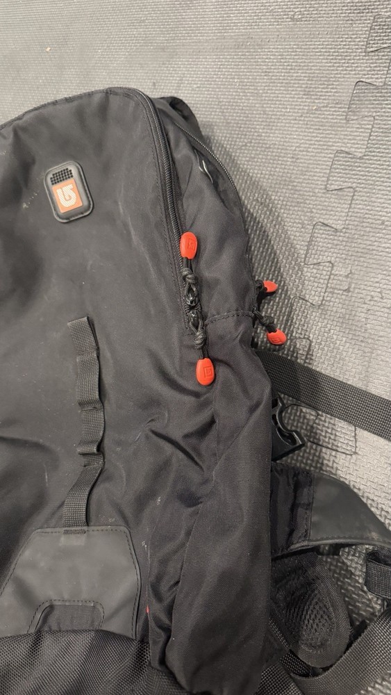 Burton Ski/Snowboarding Black Backpack Adjustable Straps Great Condition