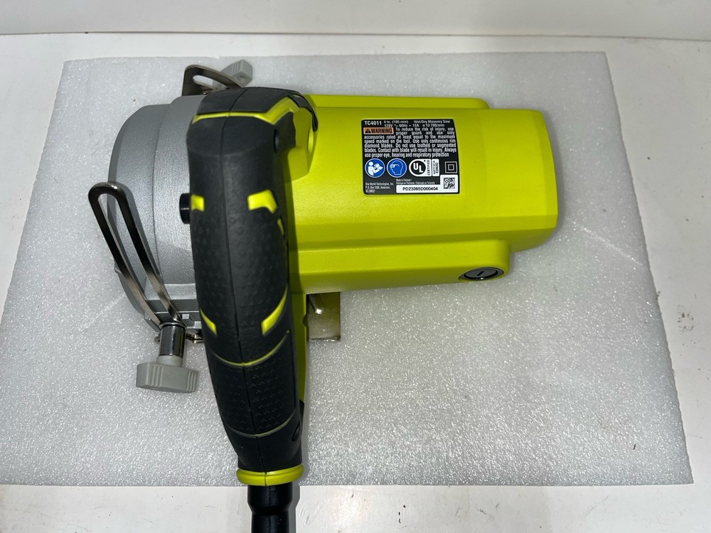 RYOBI "4" HAND HELD TILE SAW (Missing Parts)