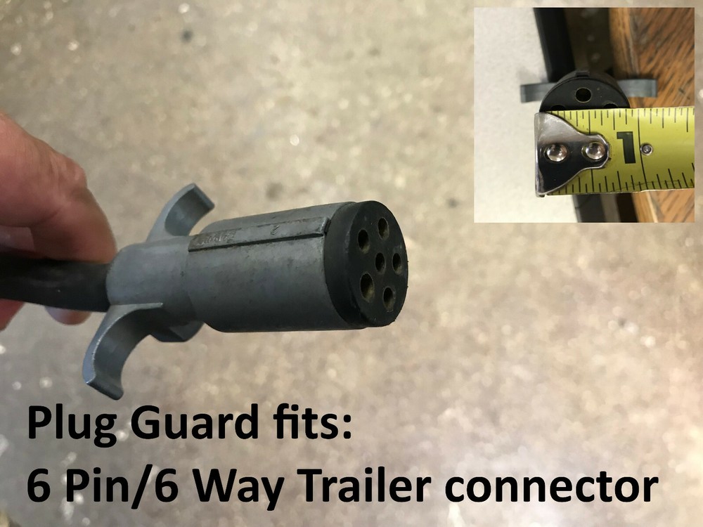 Trailer Plug Protector for 4, 5 or 6 way round plugs ~ Keeps out dirt!
