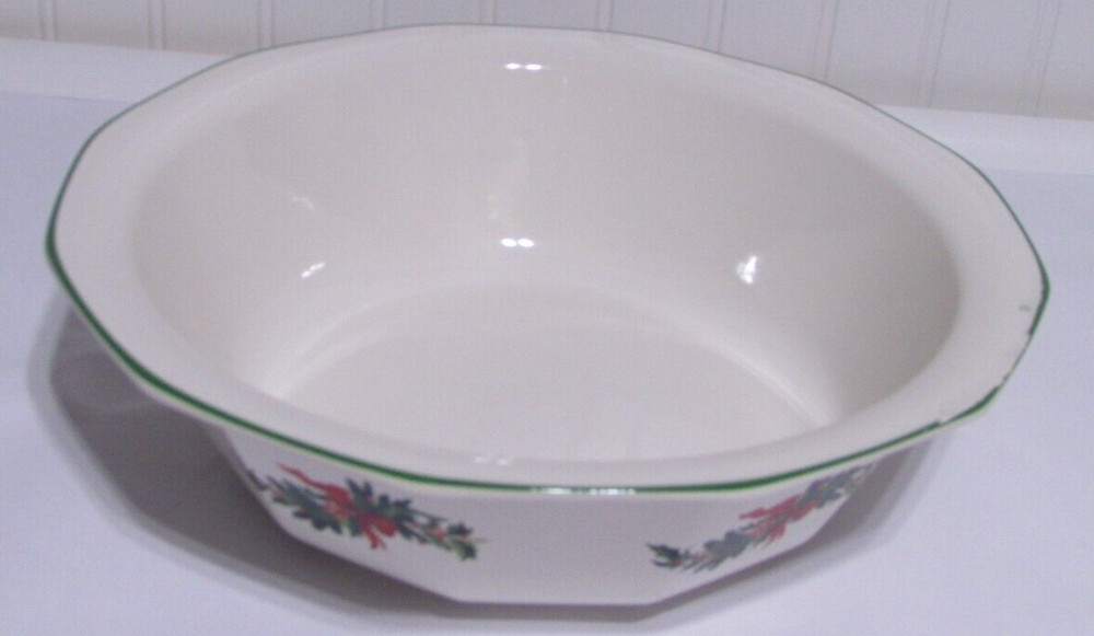 Pfaltzgraff  Christmas Heritage   11"  Serving Bowl