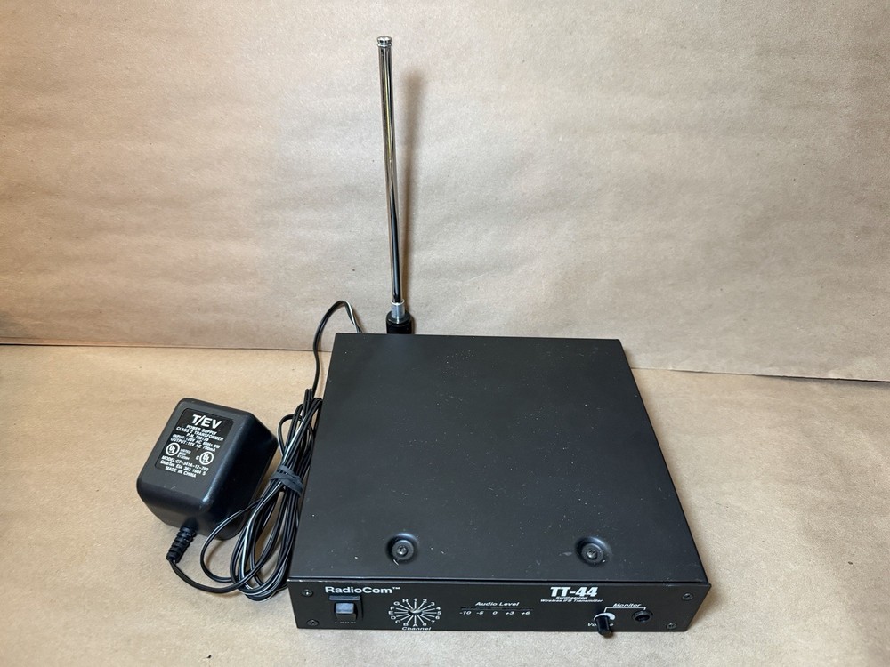 Telex RadioCom TT-44 Synthesized Wireless IFB Transmitter Powers On UNTESTED
