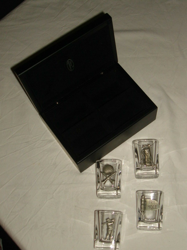 NEW Things Remembered Personalized "DAD" 4 pc Golf Shot Glass Set