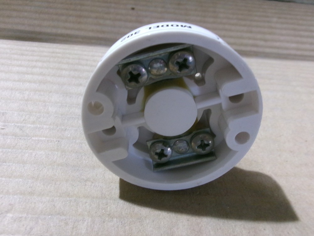 Thermotech 302 Heat Detector Vertical Mount