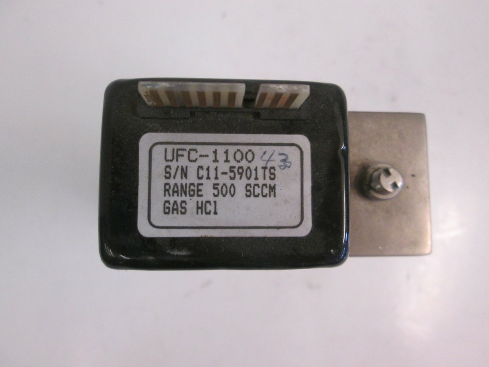 Unit UFC-1100 Mass Flow Controller, HCL, 500 SCCM