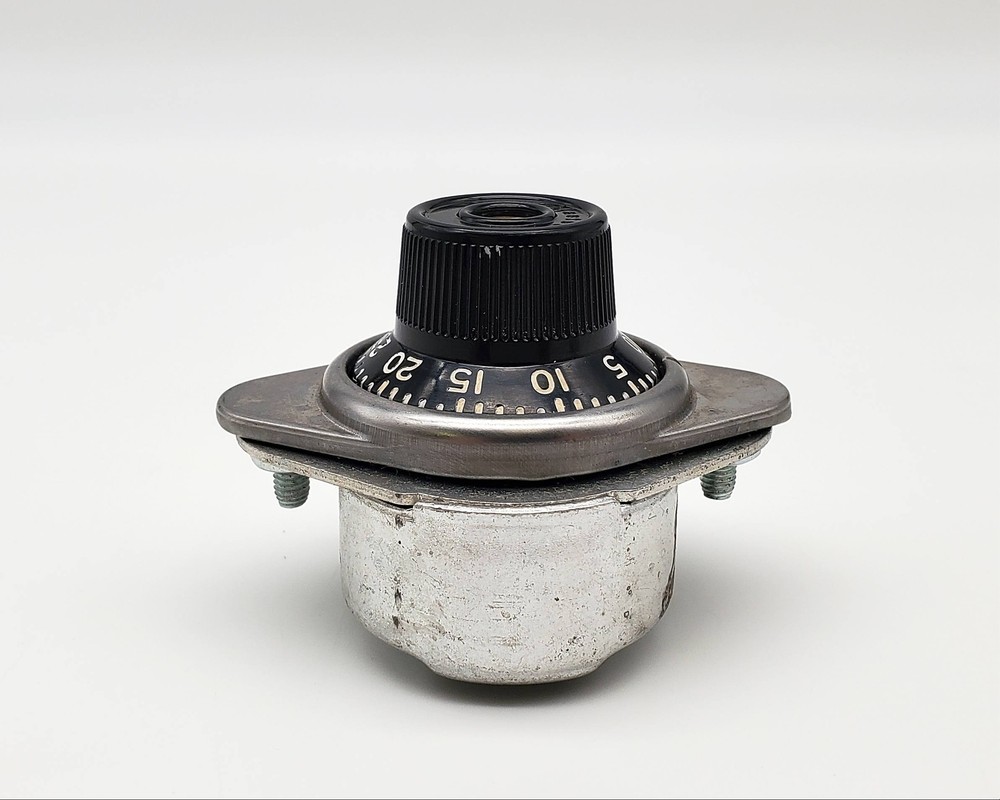 2x Master Lock 1631 Built-in Combination Padlock Locker w Code Hinge Left NO KEY