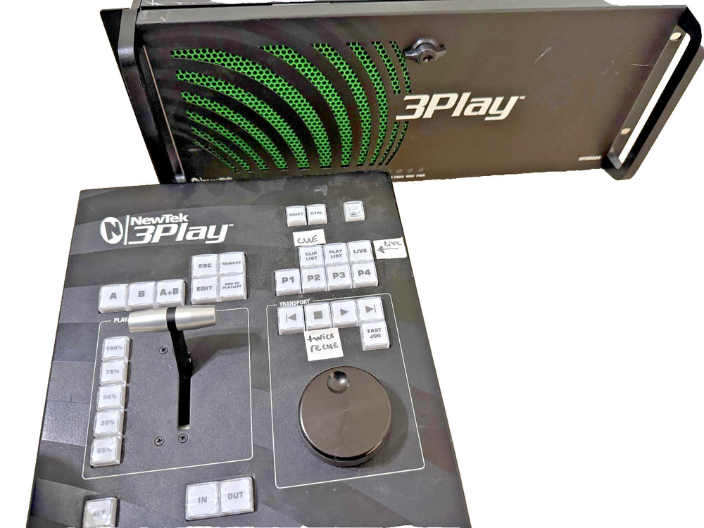 NewTek 3Play 3PXD440 with NewTek 3Play 425 Control Surface