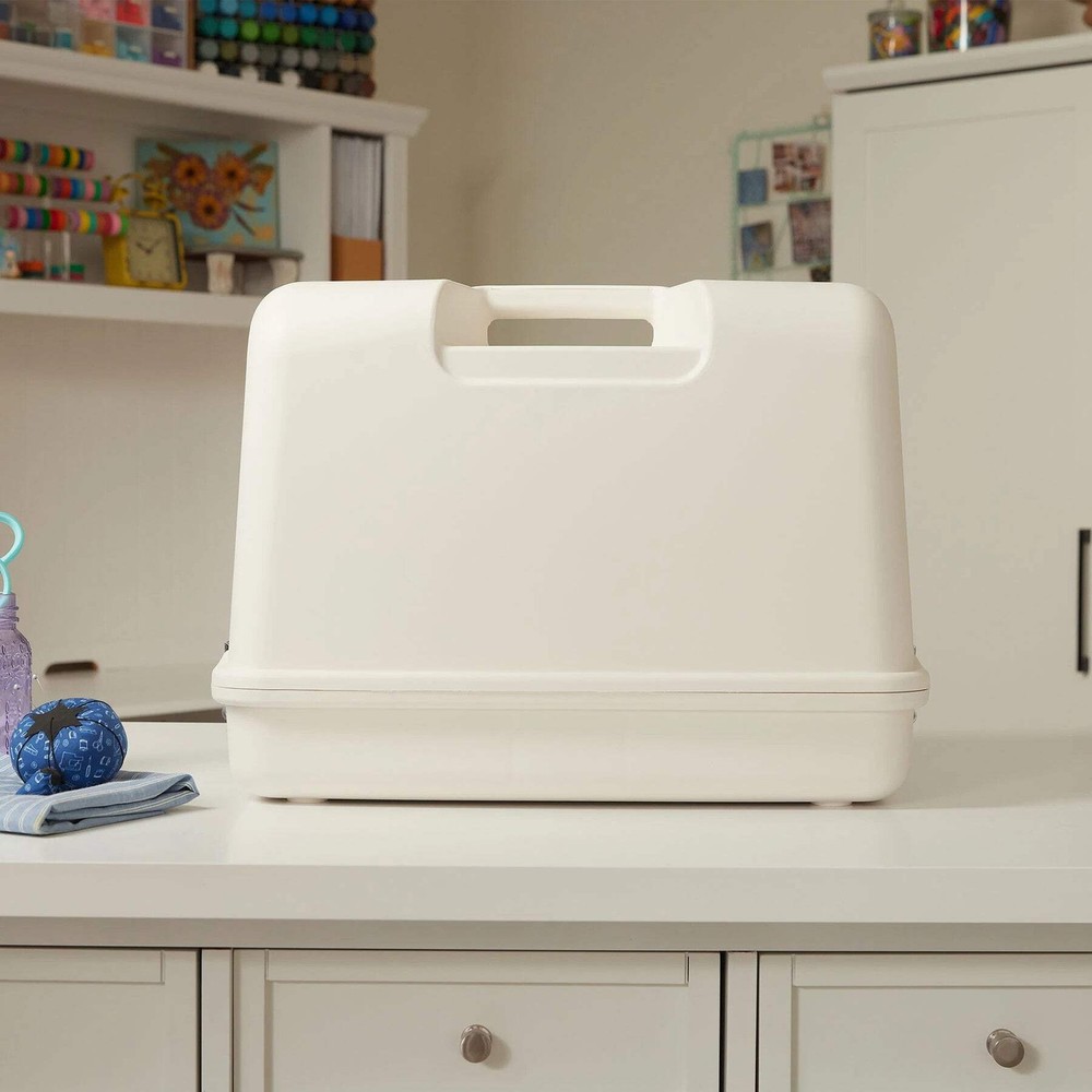 SINGER® Heavy Duty 4452 White Sewing Machine & Hard Case Bundle