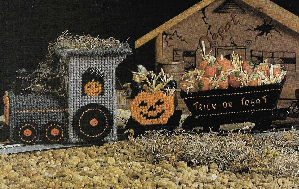 BOO! CHOO CHOO TRAIN HALLOWEEN PLASTIC CANVAS PATTERN INSTRUCTIONS