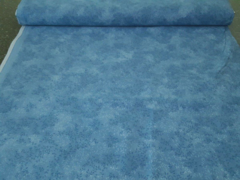 Small Leafy Vine Blue BTY Fabric Traditions Small Leaf Print Blender
