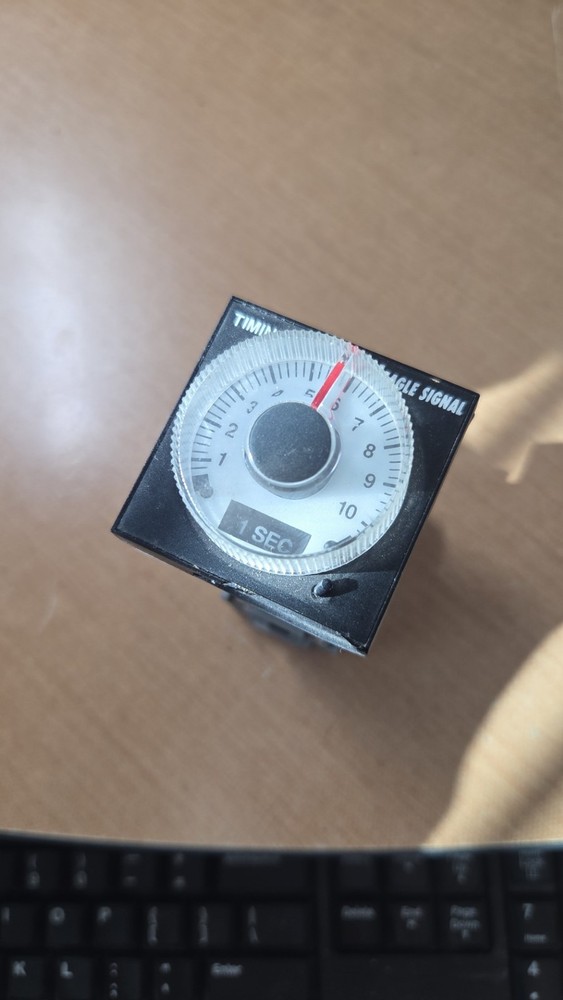 Eagle Signal B846-511 Timer w/ socket