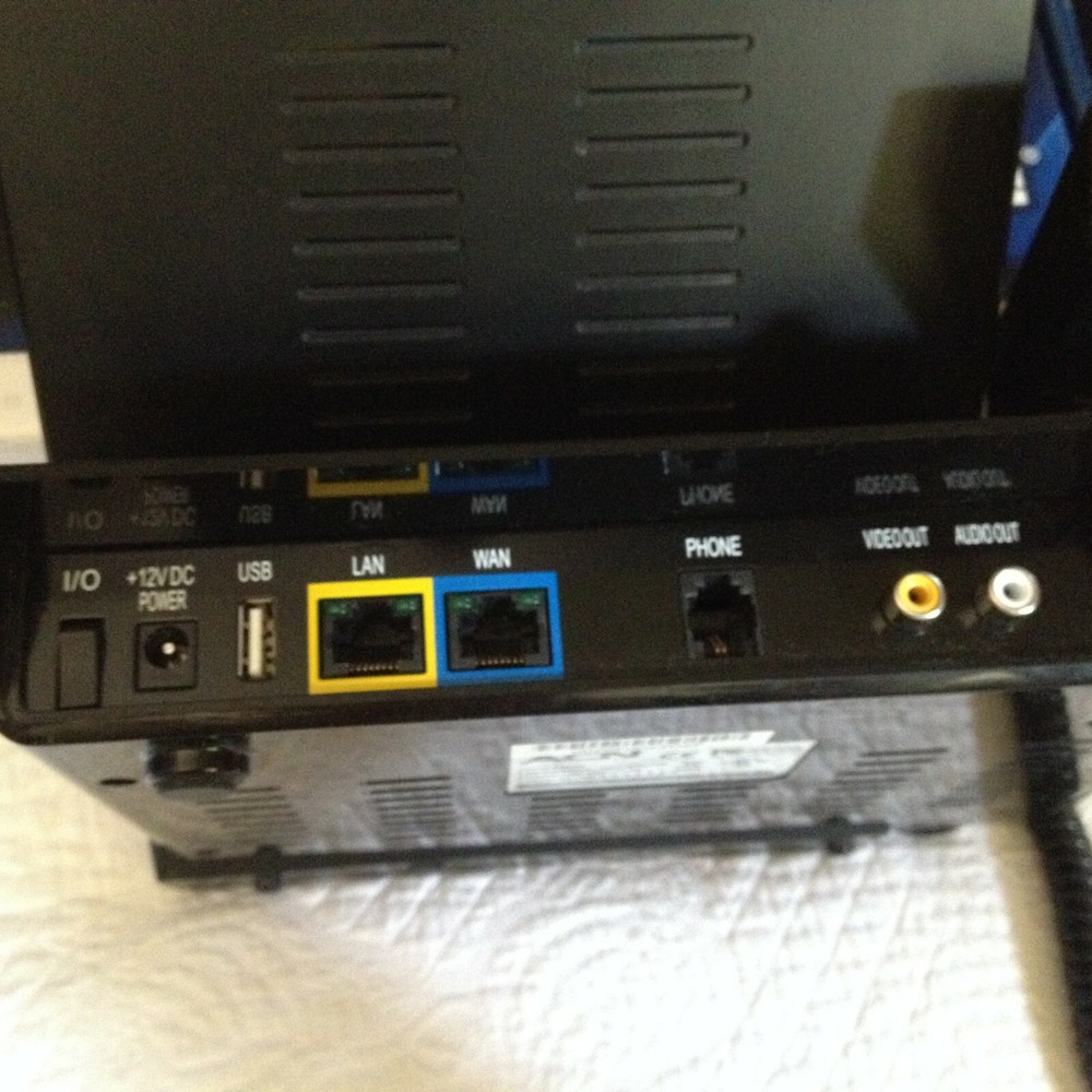 2 Iris 3000 Videophones with an additional extra box