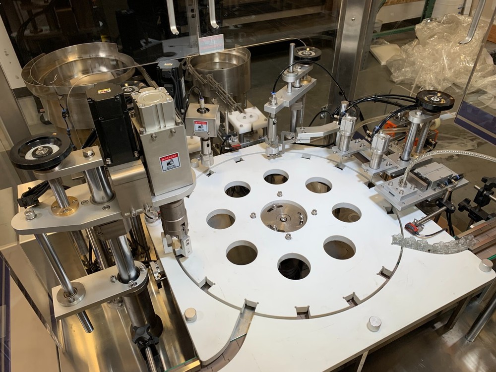 Automated Filling and Capping machine