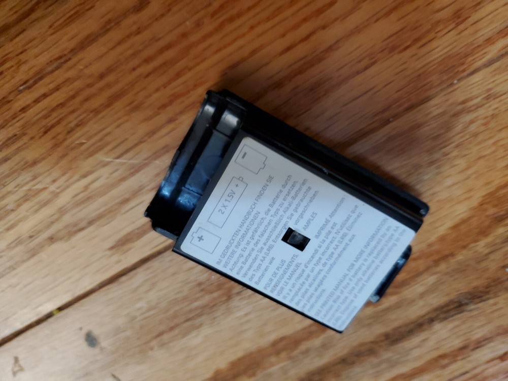 XBox X Box 360 controller PARTS needs new battery pack READ