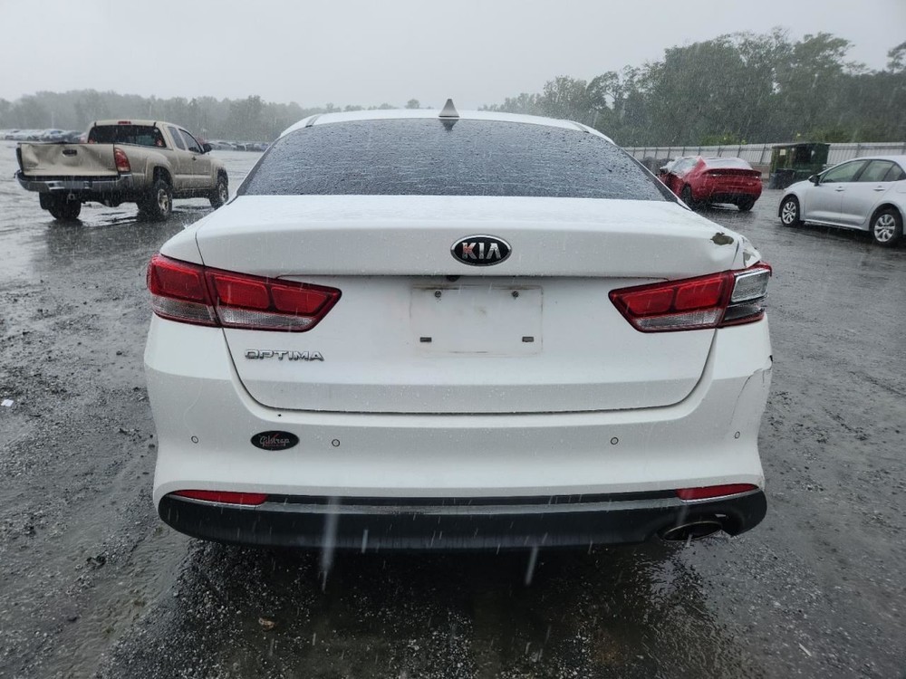 OPTIMAKIA 2018 Glove Box 4825480
