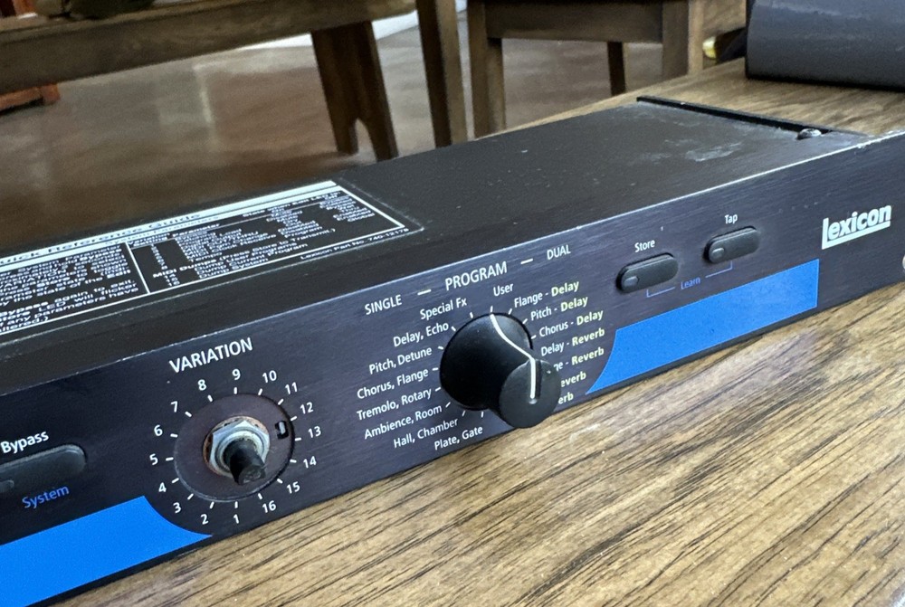 Lexicon MPX 100 Multi Effects Processor, Chorus, Delay, Reverb.